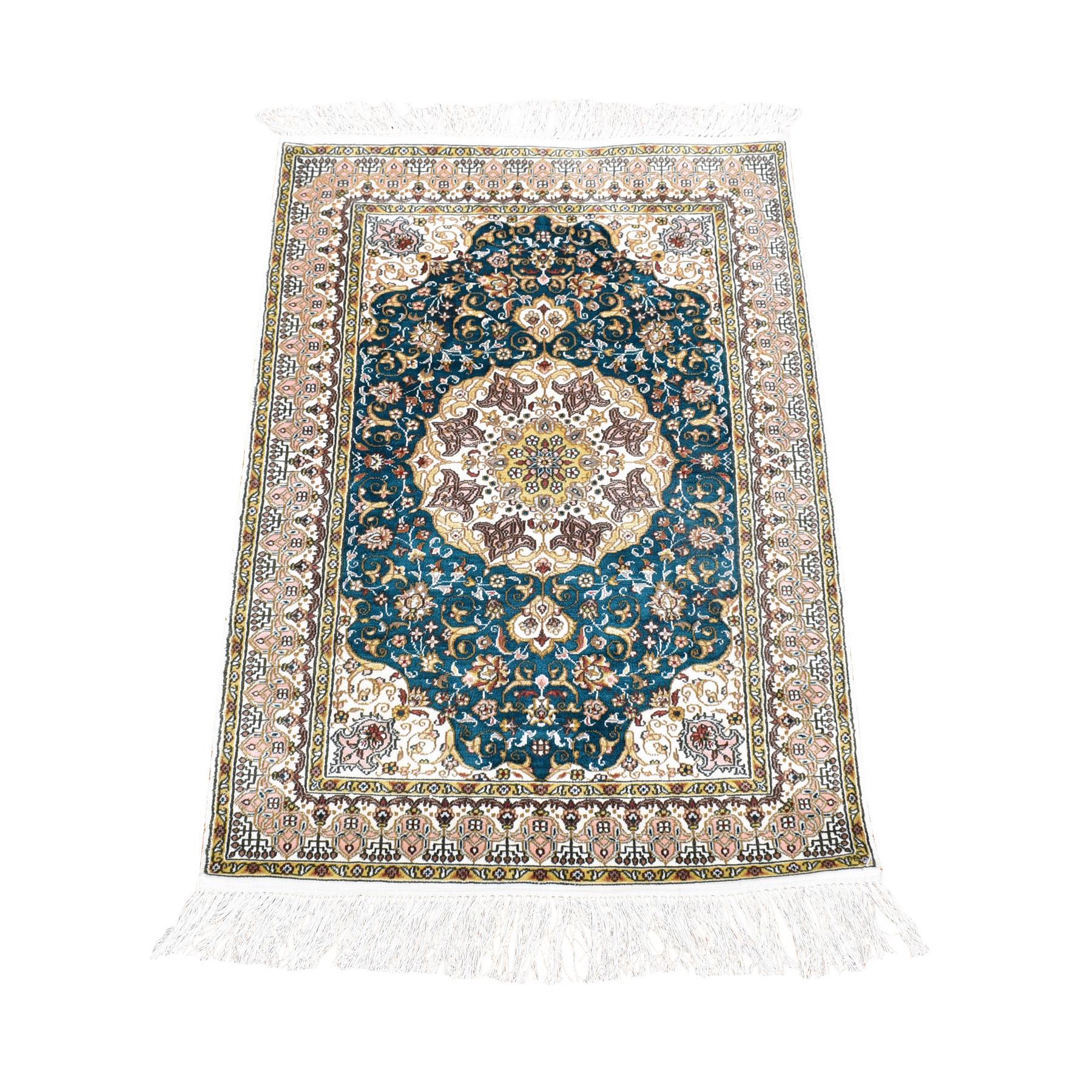 Traditional Rugs LUV725355